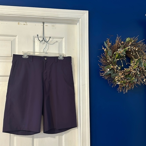 Men’s Callaway Plumb Colored 100% Polyester Athlete Golf Shorts Size 34 - Picture 1 of 6